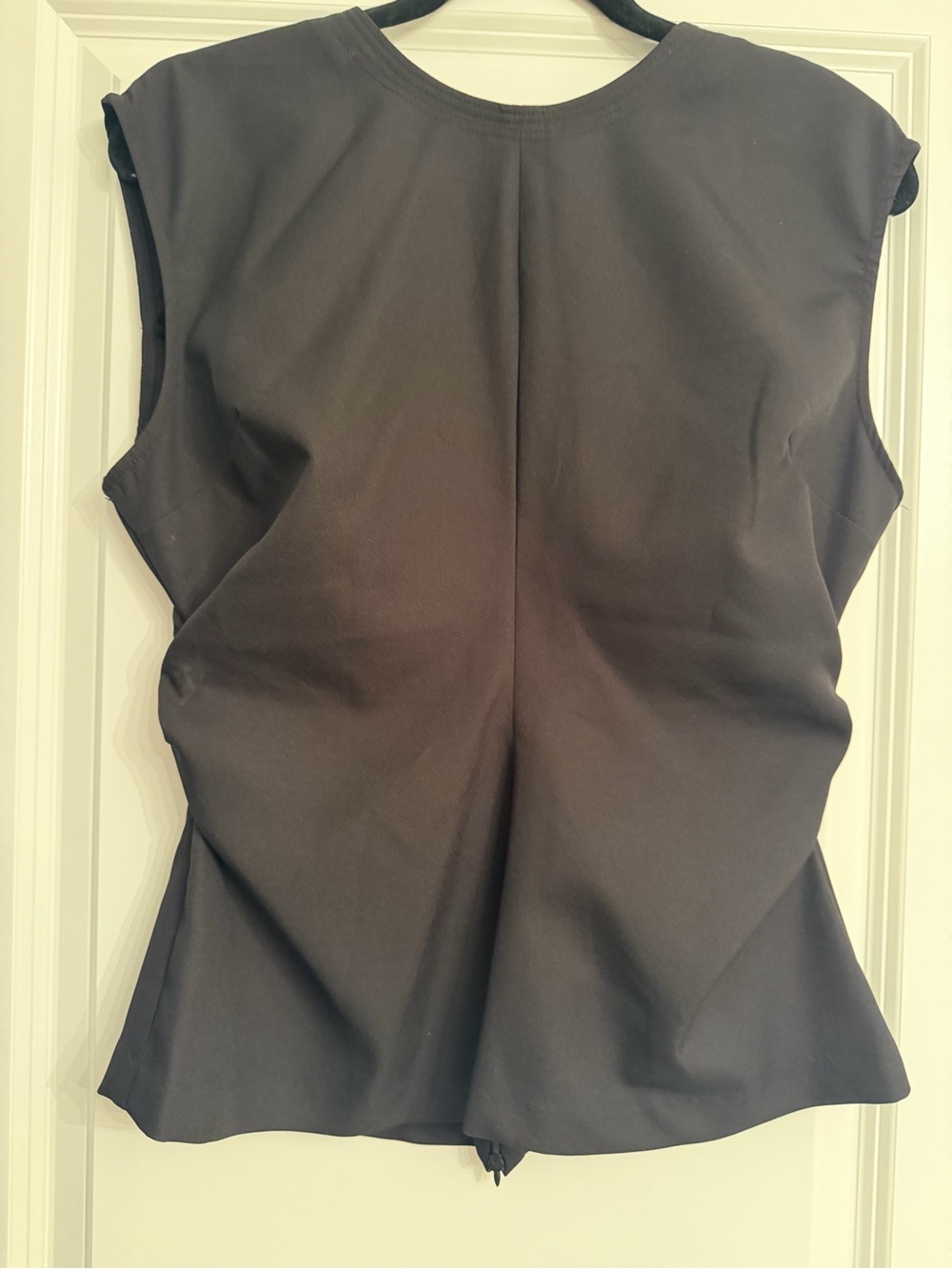 Zara Black Women's Sleeveless Crewneck Top
